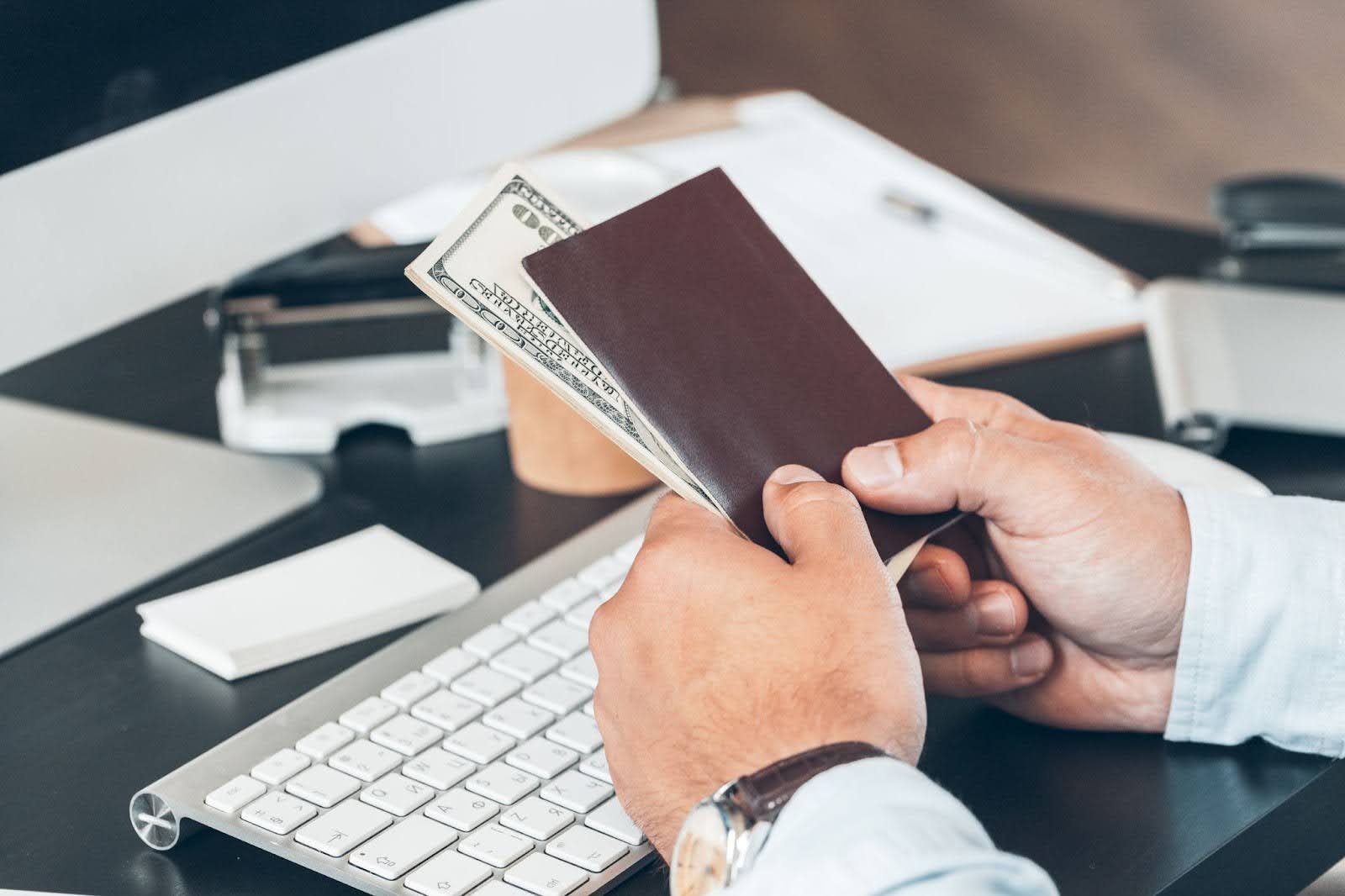 The Fastest Way to Open an Offshore Bank Account in the UAE